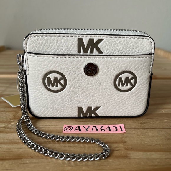 Michael Kors Card Case🎈🎈 - Picture 1 of 9